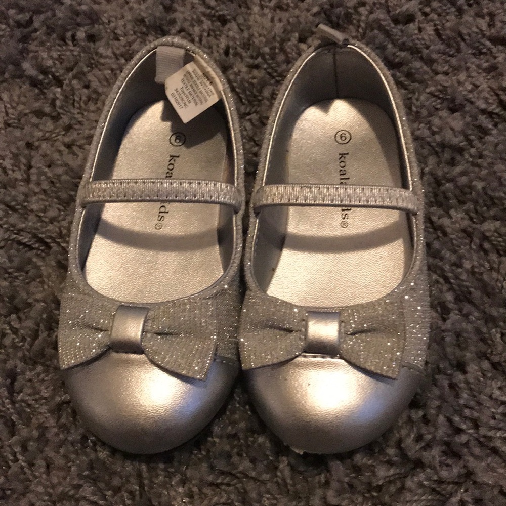 Size 6 silver shoes